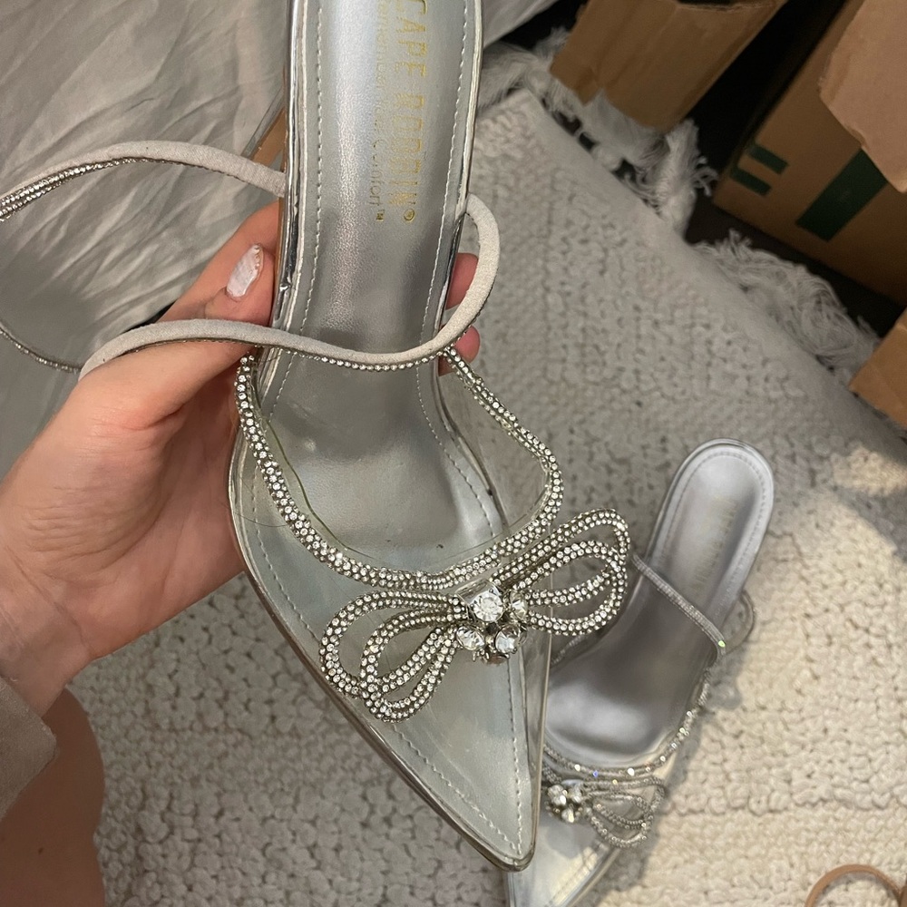 Cape Robbin‎ Silver Crystal Embellished Bow Heels - Picture 13 of 14